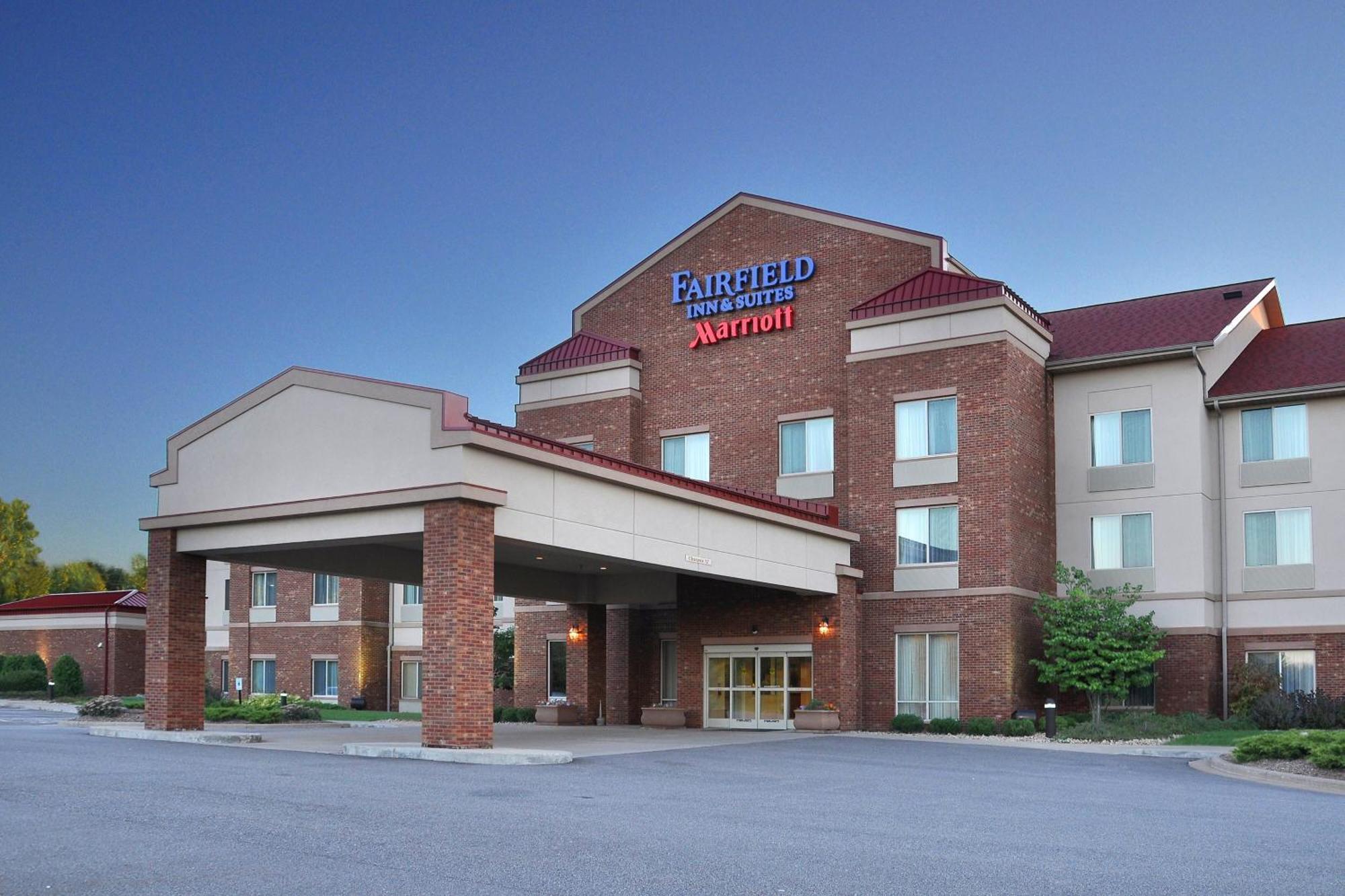 Hotel Fairfield & By Marriott Wausau 3*